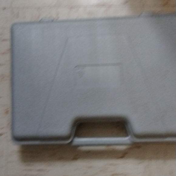 Emergency toolbox - Picture 3 of 3